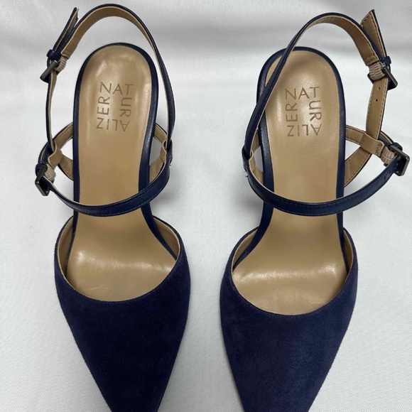 EUC Naturalizer Adalyn Pump in size 7.5 wide - Picture 7 of 11